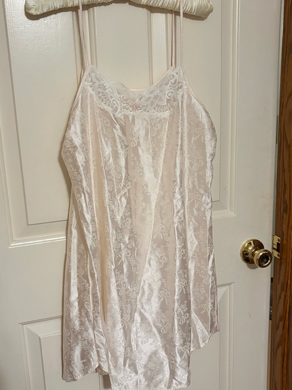 VTG 80s Durelle Lace Trim Satin Nylon Chemise Nightgown Slip Pale Pink M